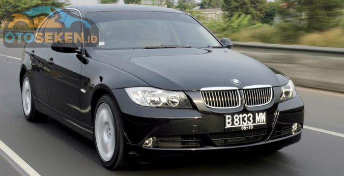 BMW 325i E90 Tahun 2005