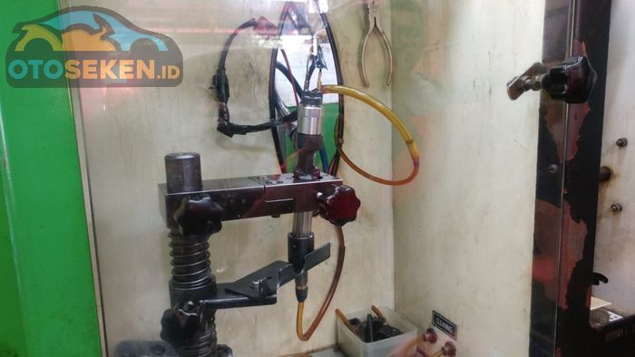Perbaikan injektor diesel di Dutama Diesel