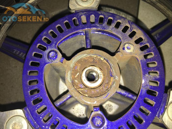 Gak mahal, ternyata biaya ganti bearing roda depan Yamaha NMAX di bengkel resmi terjangkau