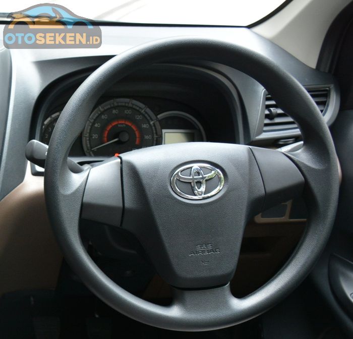 Toyota Transmover dibekali fitur dual SRS Airbag