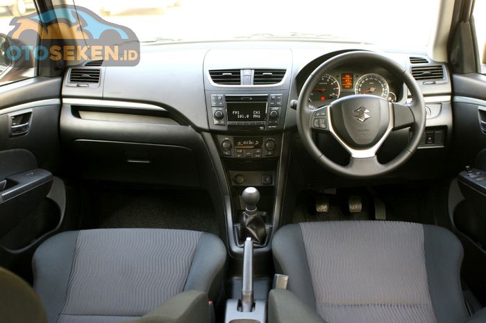 Interior Suzuki All New Swif Manual 2012