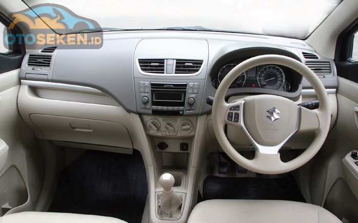 Interior Suzuki Ertiga Diesel 2017