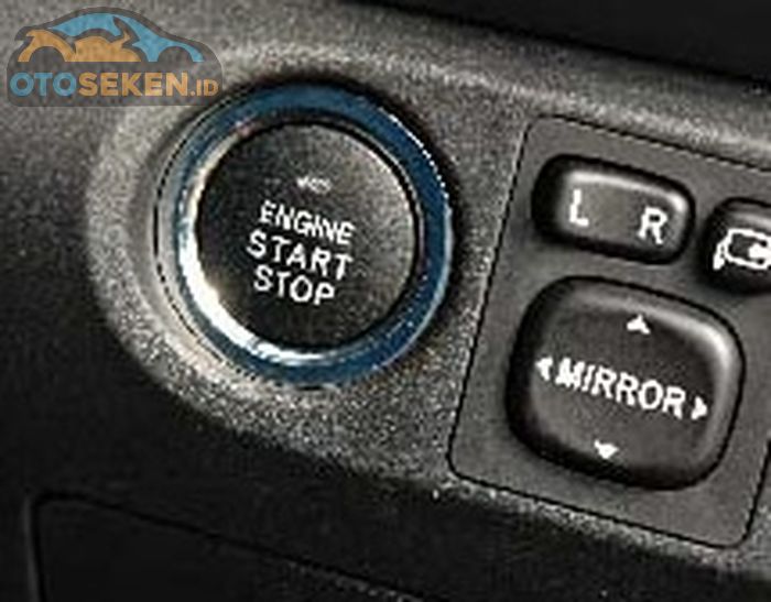 Star stop button Yaris 2008