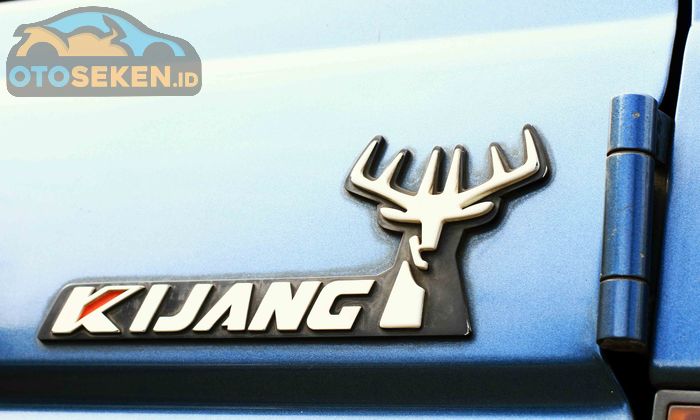 Emblem Toyota Kijang Super