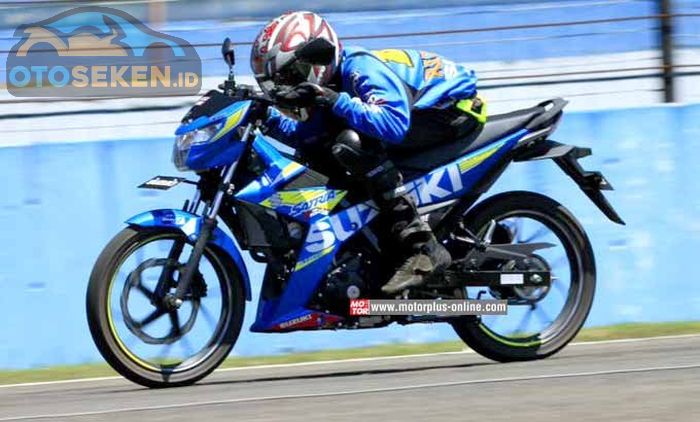 Tim Motorplus saat mengetes top speed Suzuki Satria F 150 FI injeksi di Sentul