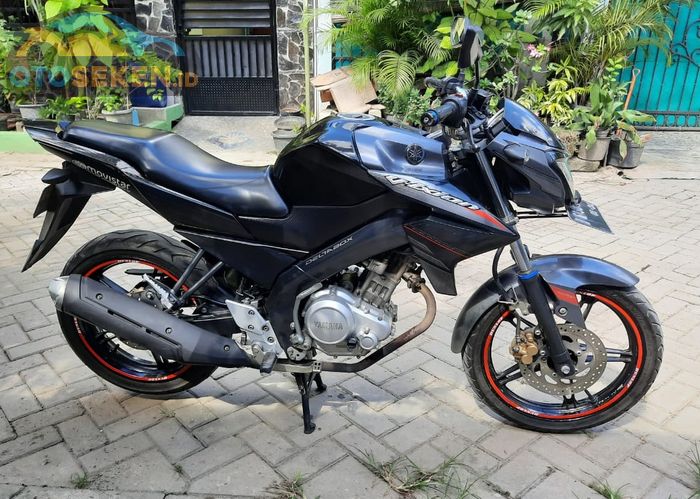 Yamaha V-Ixion tahun 2014 kondisi bekas