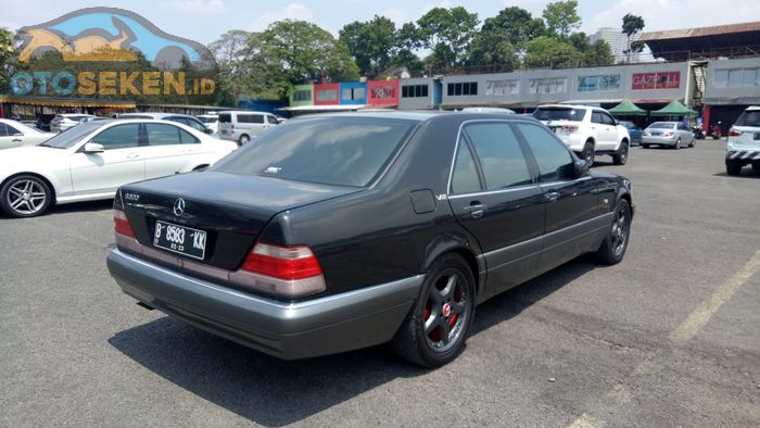 Mercedes-Benz 300SEL 1992