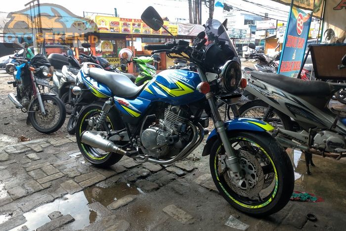 Suzuki Thunder 250 milik Henry.