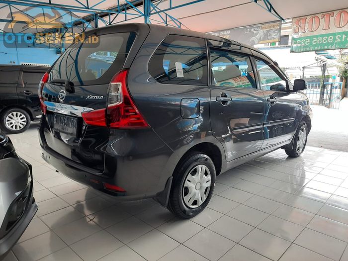 Daihatsu Xenia R STD M/T 2018