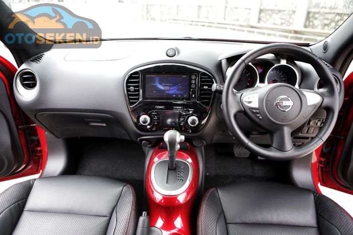 Interior Nissan Juke Revolt 2015