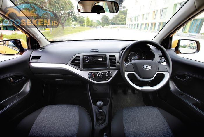 Interior KIA Morning 2014