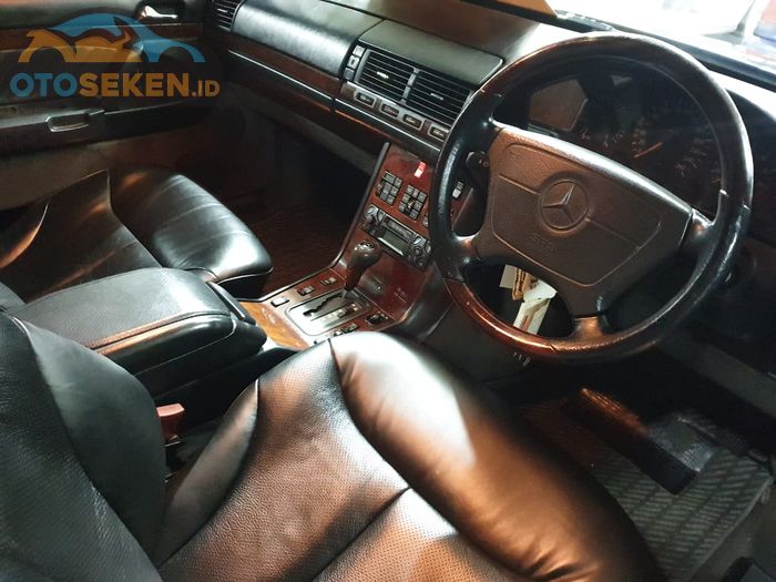 Interior Mercedes-Benz 300SEL 1992 ex KTT