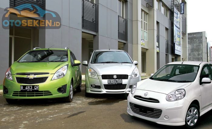 Perang Compact Car Bekas 1.200 cc, Nissan March vs Suzuki Splash vs Chevrolet Spark