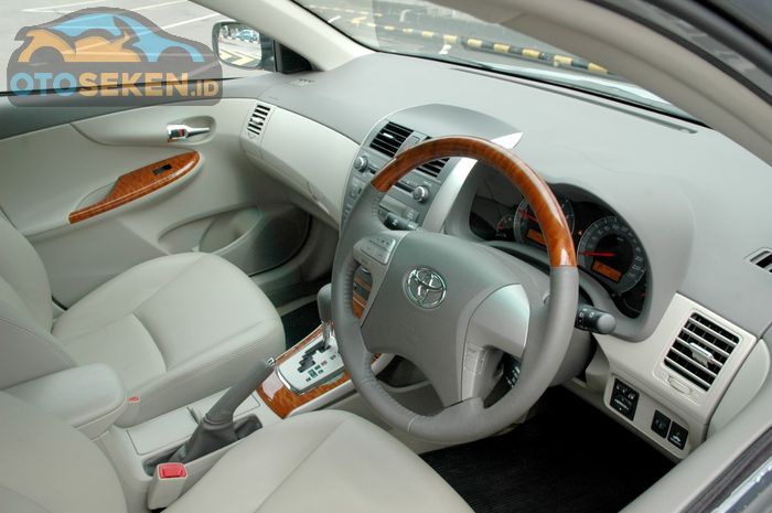 Dasbor Toyota Corolla Altis 1.8V 2008
