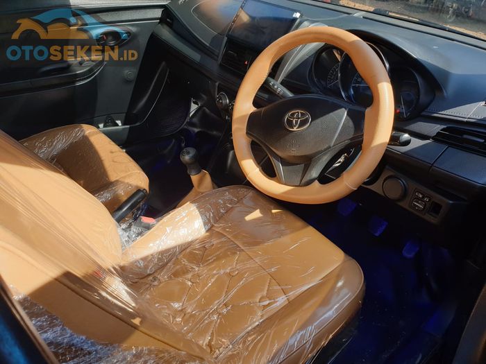 Interior Toyota Limo modifikasi kepala Yaris Joker