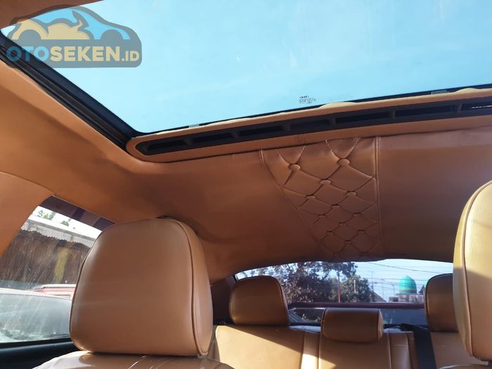 Moonroof Toyota Limo modifikasi kepala Yaris Joker