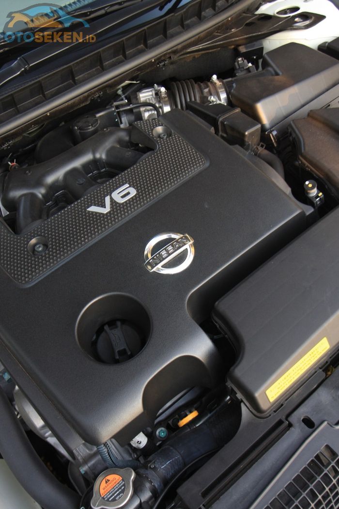 Mesin V6 2.500 cc di Nissan Teana generasi kedua J32 