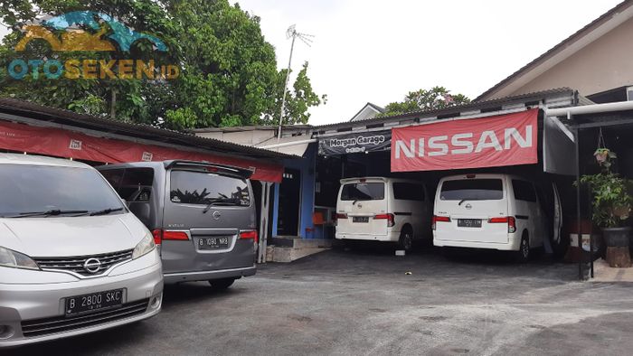 Ilustrasi Nissan Evalia di bengkel Morgan Garage, jakarta Selatan