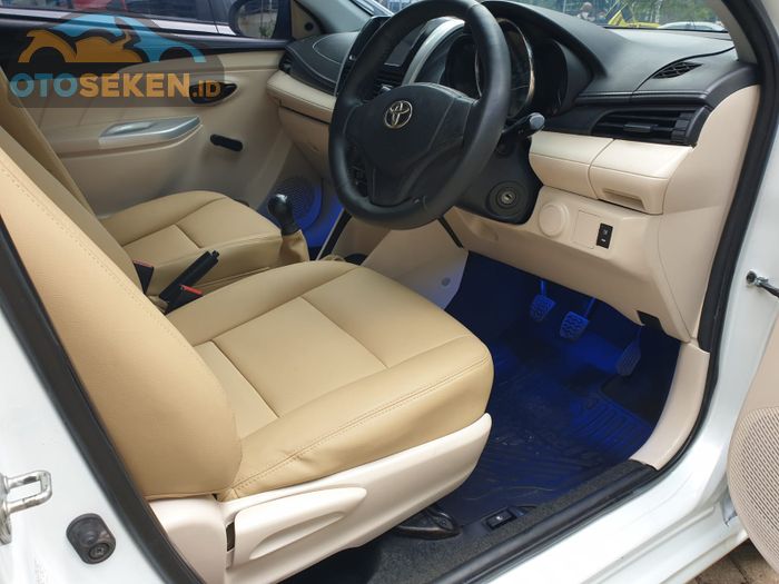 Interior Modifiaksi Limo Eks Taksi