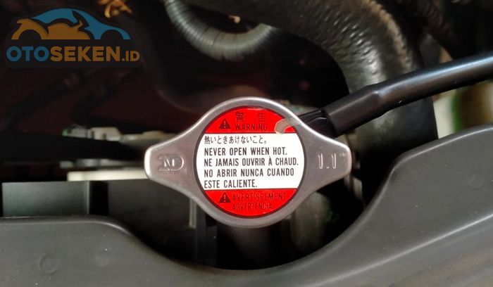 Kode angka pada tutup radiator mobil