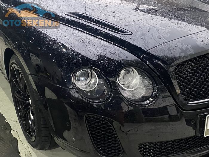 Menjaga cat mobil