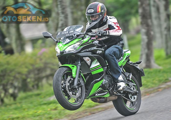 Test Ride New Kawasaki Ninja 650