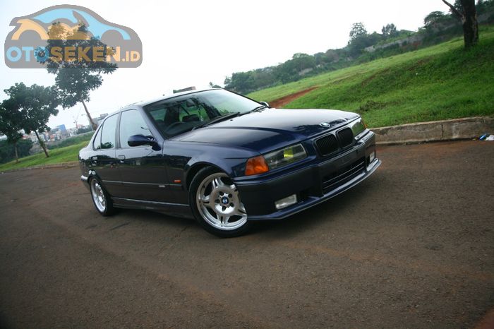 Modifikasi BMW 323i E36 1997, Anti Aksesori Custom