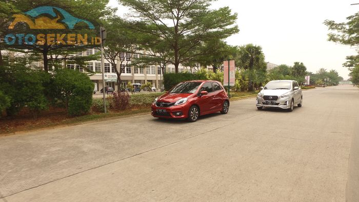 Komparasi Small Hatchback Honda Brio RS VS Datsun GO T Active