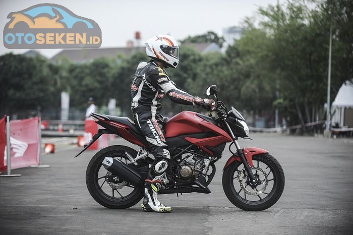 New Honda CB150R StreetFire