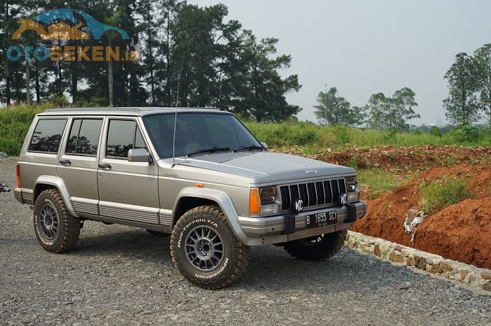 Jeep Cherokee XJ Limited Country 1997