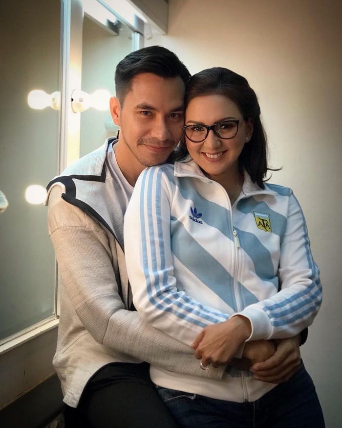 Donna Agnesia dan Darius Sinathrya bakal melakukan perjalanan riding di Himalaya