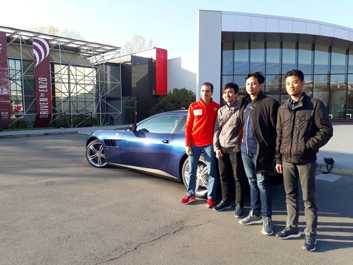 Tim mahasiswa Indonesia ke markas Ferrari di Maranello Italia