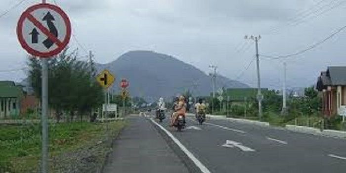 Ilustrasi rambu dilarang mendahului