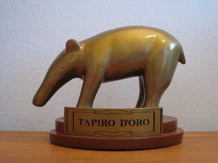 Trofi Tapiro d'Oro dikenal dengan trofi Pecundang Musim Ini