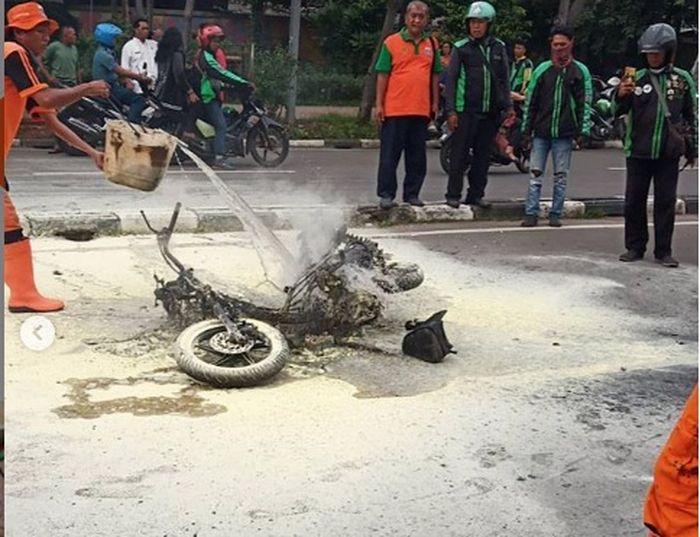 Honda BeAT Terbakar