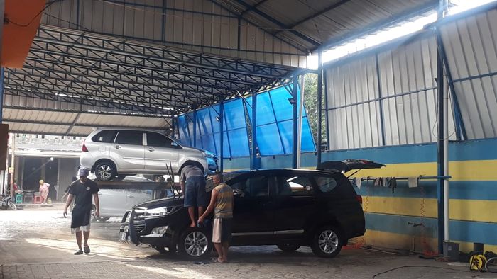 Ilustrasi tempat pencucian mobil di kawasan Tambun Bekasi