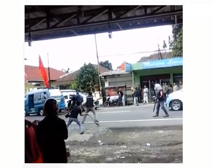 Cuplikan video bentrokan di Bogor