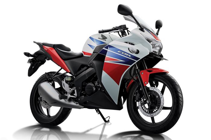 Ilustrasi CBR 150R CBU Thailand