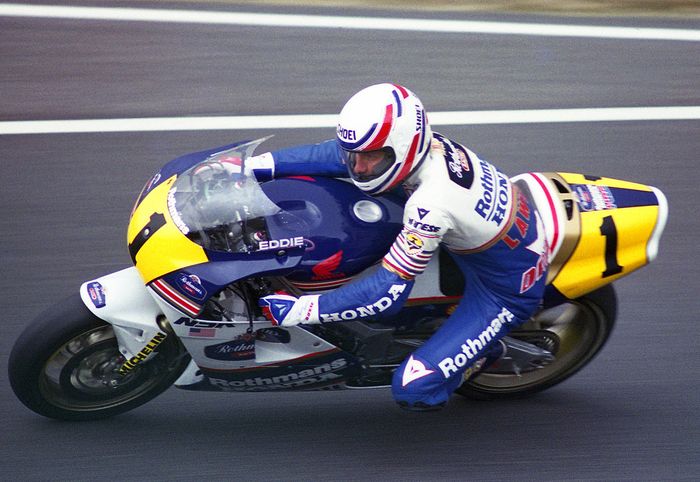 Eddie Lawson ketika membela tim pabrikan Honda pada kelas GP 500 cc 1989