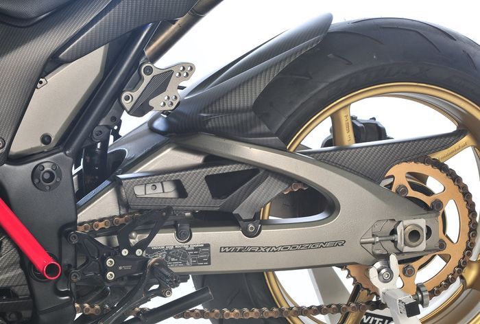 Swingarm merupakan hasil copotan dari Suzuki GSX-R600