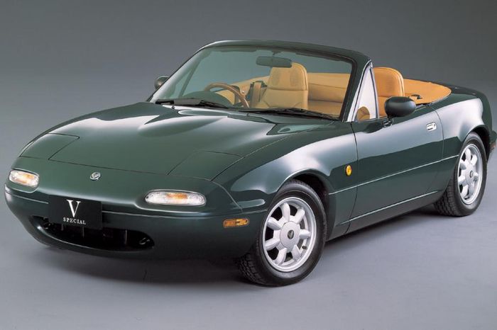 Mazda MX-5 Miata tahun 1989