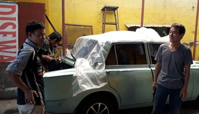 ILUSTRASI. Bengkel SAM 86 Spesialis Plafon Mobil