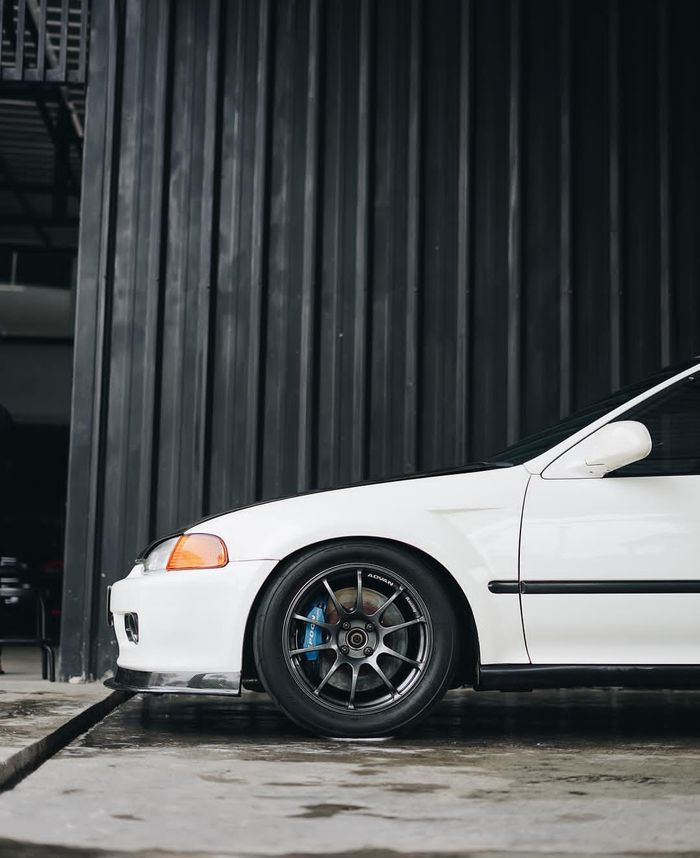 Biar bisa melaju kencang namun tetap aman maka dipadangi BBK lansiran Spoon