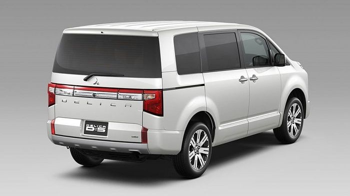  MITSUBISHI DELICA D:5 ,Terlihat pada sisi belakang