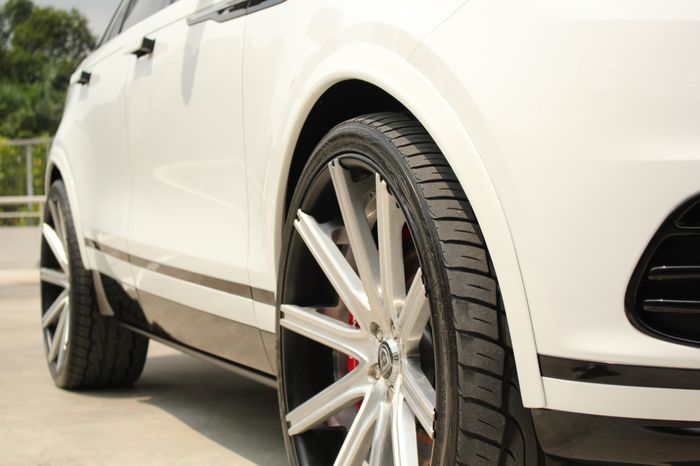 Over fender custom, ide kreatif mengakali agar mobil terlihat lebih ceper tanpa menceperkan suspensinya