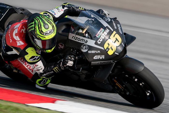 Cal Crutchlow hanya perlu penyesuaian dikit dengan bagian front end RC213V