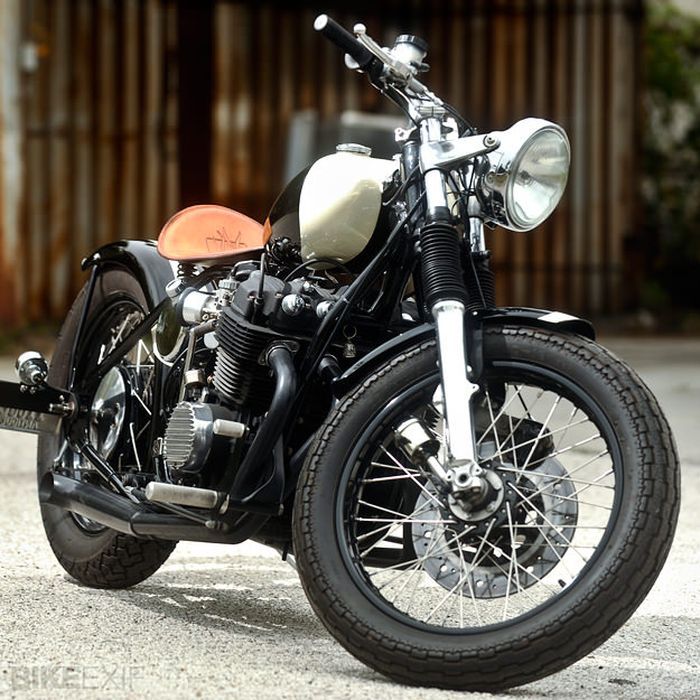 Modifikasi Honda CB750 bergaya bobber