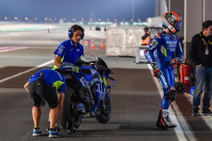 Alex Rins dipaksa mundur di posisi kedua sesi tes pramusim MotoGP hari pertama Qatar