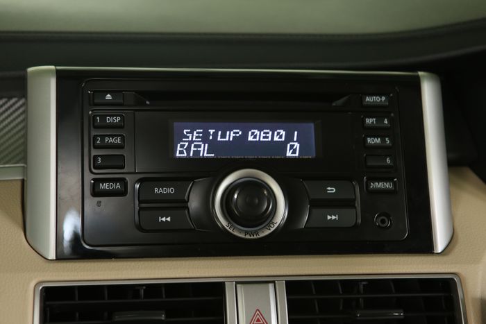 Pengaturan equalizer di head unit Mitsubishi Xpander