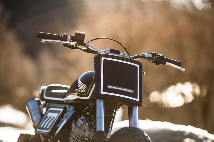 Lampu depannya diganti LED